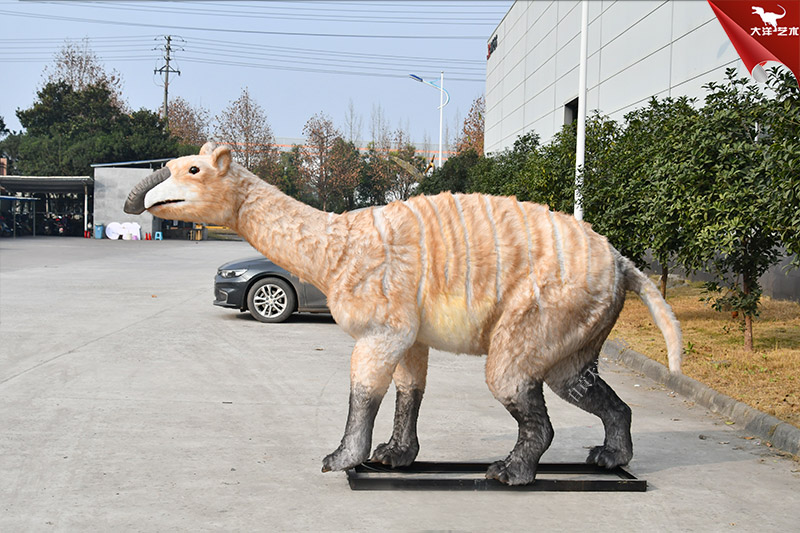 長頸駝遠古仿真動物模型制作